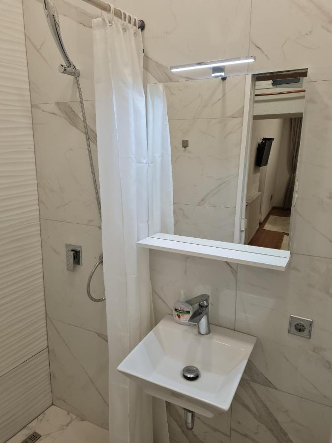 Apartman Dino *